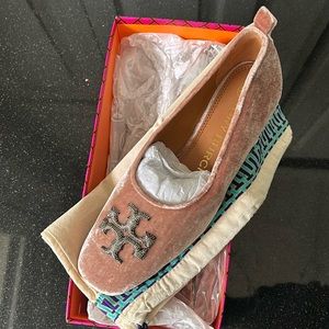 NIB Tory Burch Eleanor Pavé Crystal Velvet Flats